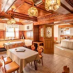Mentenwirt Pension&appartements 4*