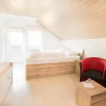 Mentenwirt Pension&appartements בית הארחה