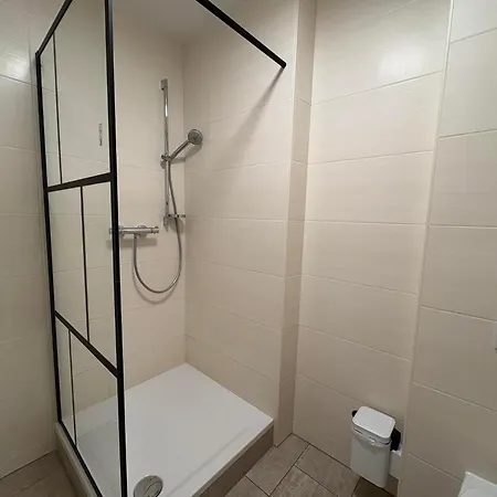 ゲストハウス Mentenwirt Pension&appartements