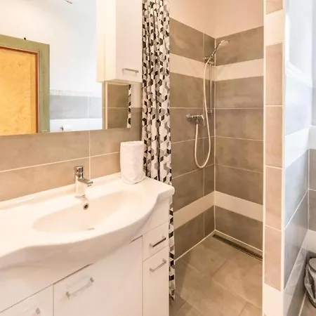 בית הארחה Mentenwirt Pension&appartements 4*