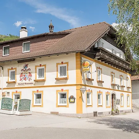 Mentenwirt Pension&appartements ゲストハウス