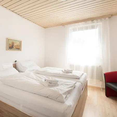 Mentenwirt Pension&appartements ゲストハウス