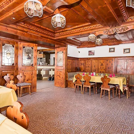 Mentenwirt Pension&appartements בית הארחה 4*