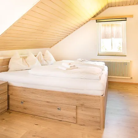 Mentenwirt Pension&appartements 게스트하우스 Sankt Martin (Salzburg)