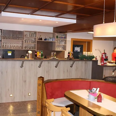 Mentenwirt Pension&appartements 게스트하우스 Sankt Martin (Salzburg)