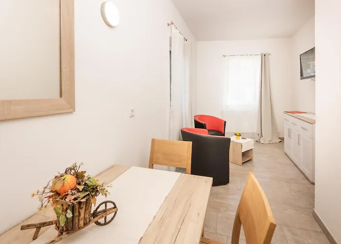 Mentenwirt Pension&appartements Πανσιόν 4*
