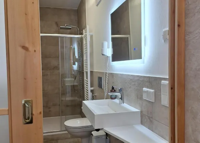 Πανσιόν Mentenwirt Pension&appartements 4*