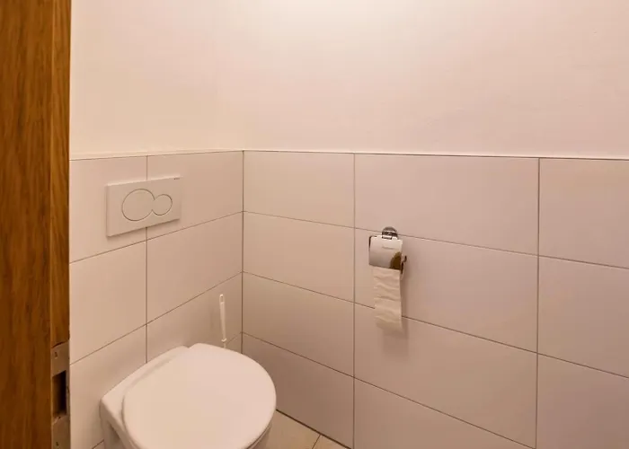 Mentenwirt Pension&appartements 招待所 4*